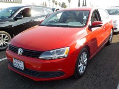BUY VOLKSWAGEN JETTA SEDAN 2011 4DR AUTO SE W/CONVENIENCE & SUNROOF PZEV, WSM Auctions